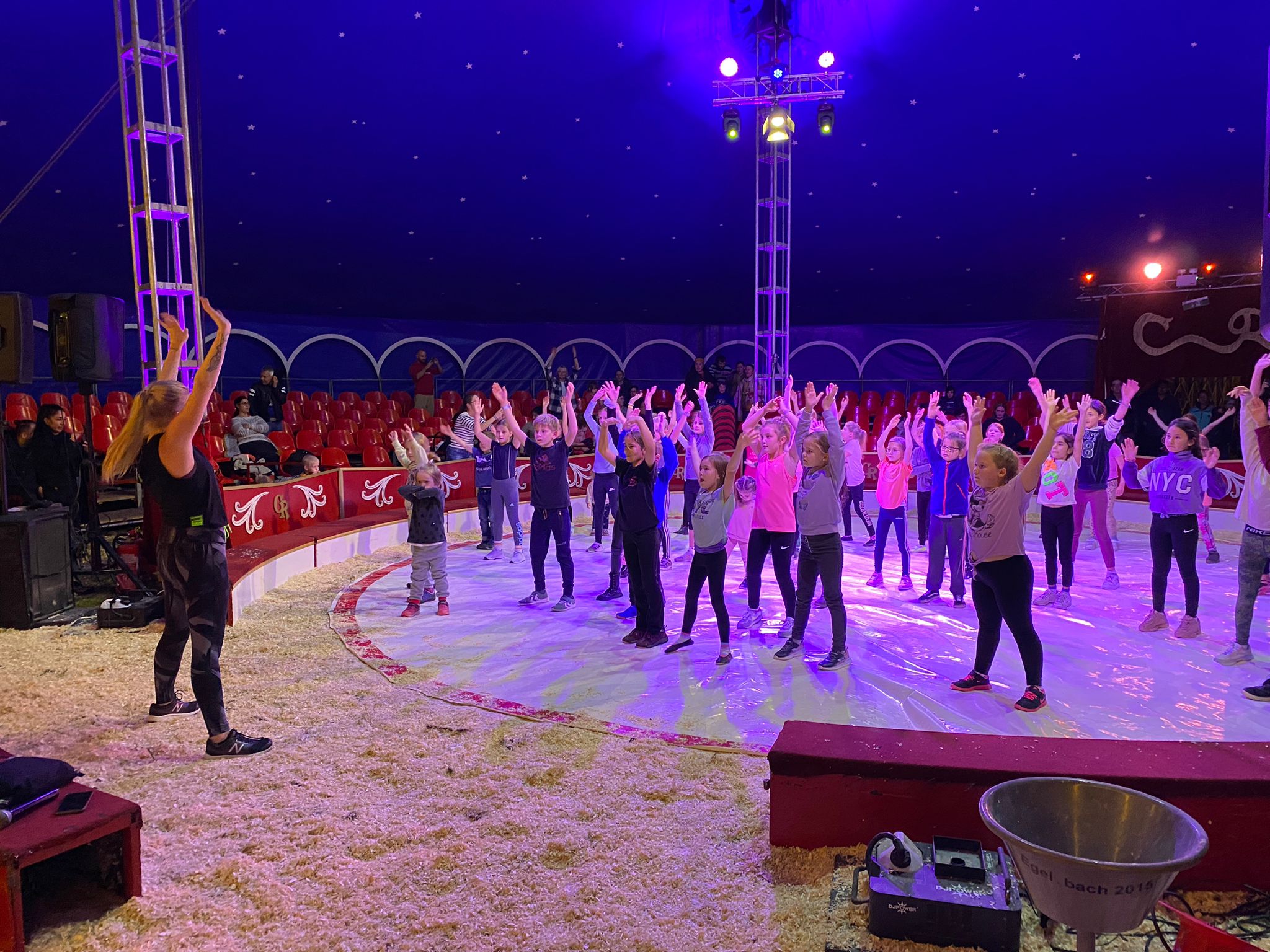 Read more about the article Zumba im Zirkus